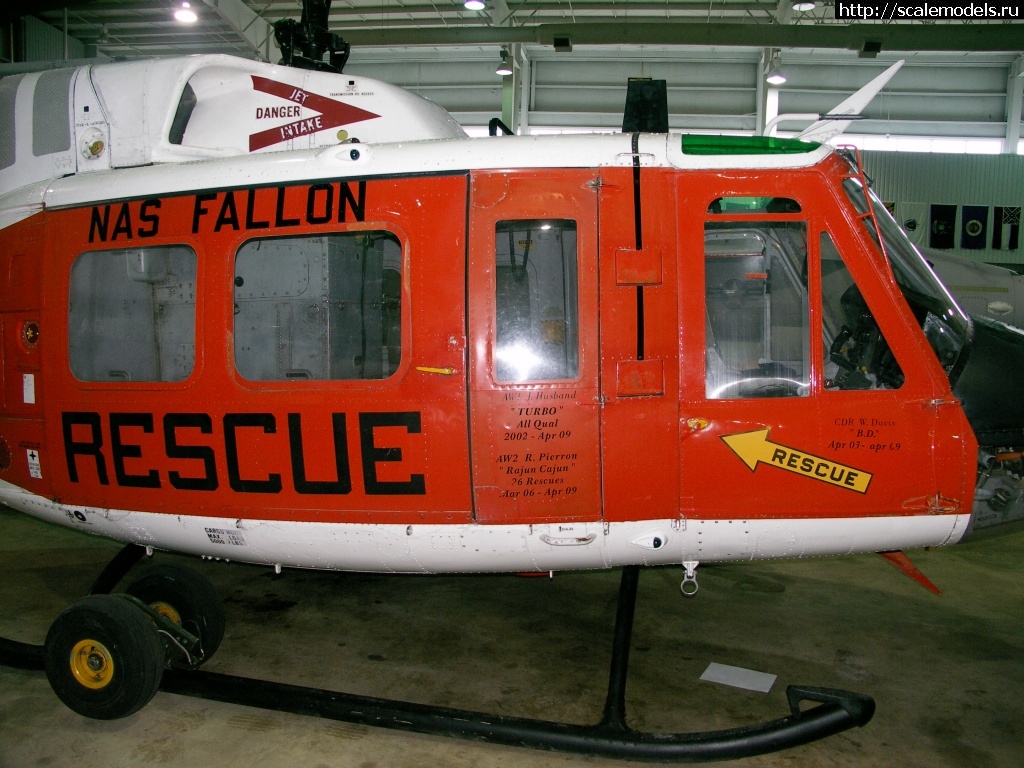 1601199608_HH-1N-158551-fuselage-14.JPG : #1643518/  UH-1N Kitty Hawk 1/48  