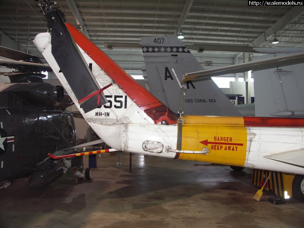1601201443_HH-1N-158551-tail-7.JPG : #1643518/  UH-1N Kitty Hawk 1/48  