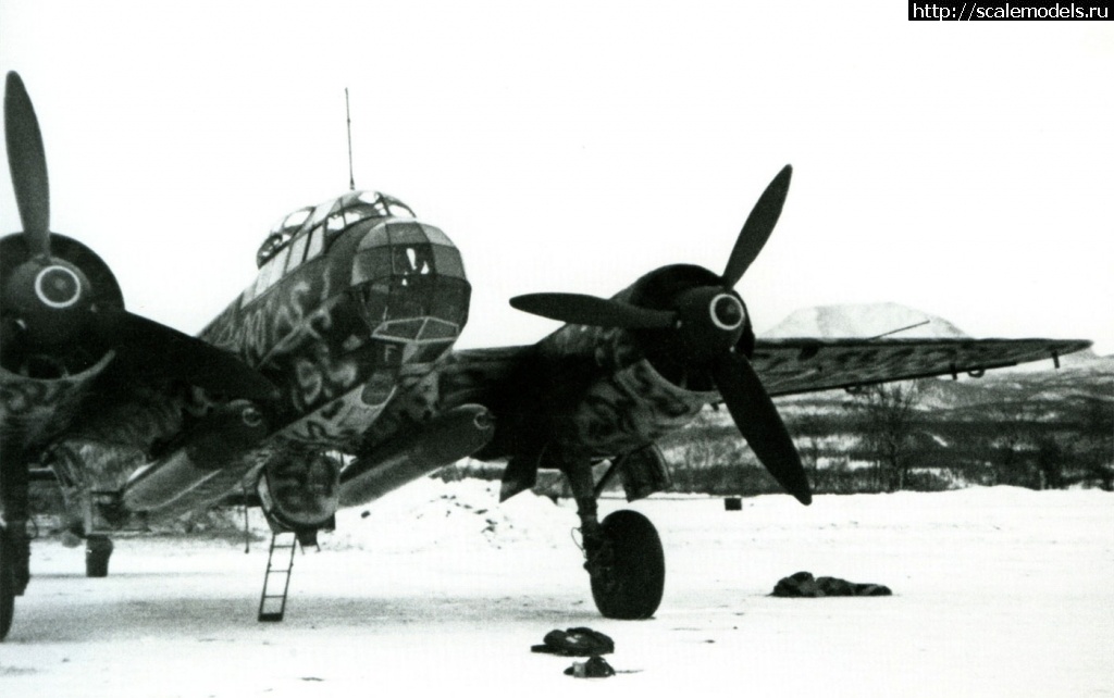 1602760548_BW-photo-Junkers-Ju-88A17-3-KG26-1HFL-WNr-2469-Norway-1945-03.jpg : #1646520/ ICM 1/48 Ju-88 A-4(14) Torp.(#14555) -   