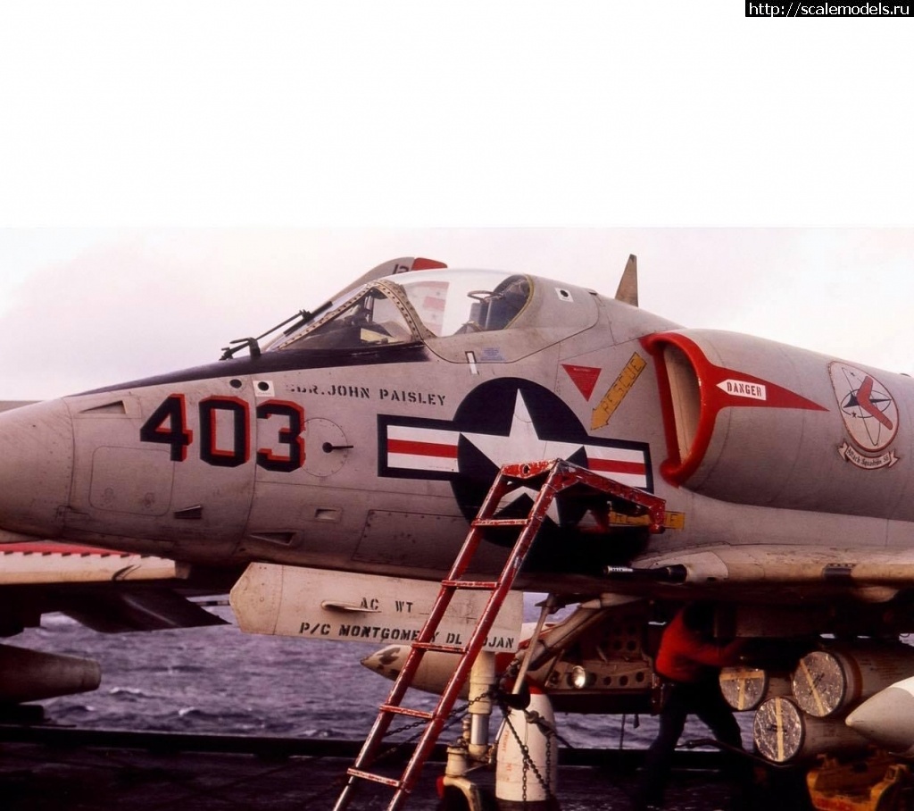 1606645403_83696595-4853-4B70-AADD-454654F4A16E.jpeg : #1654320/   -4 Skyhawk  