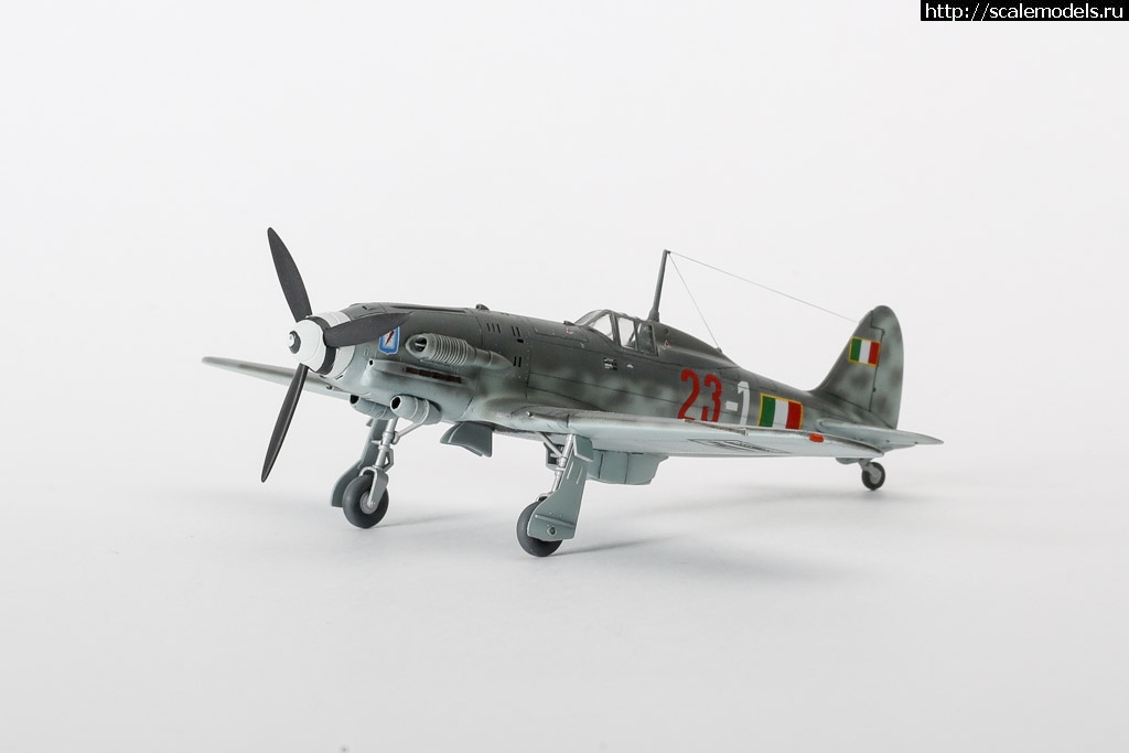 1607804780_235B4004.jpg : #1657150/ Mc.205 italeri  1/72   