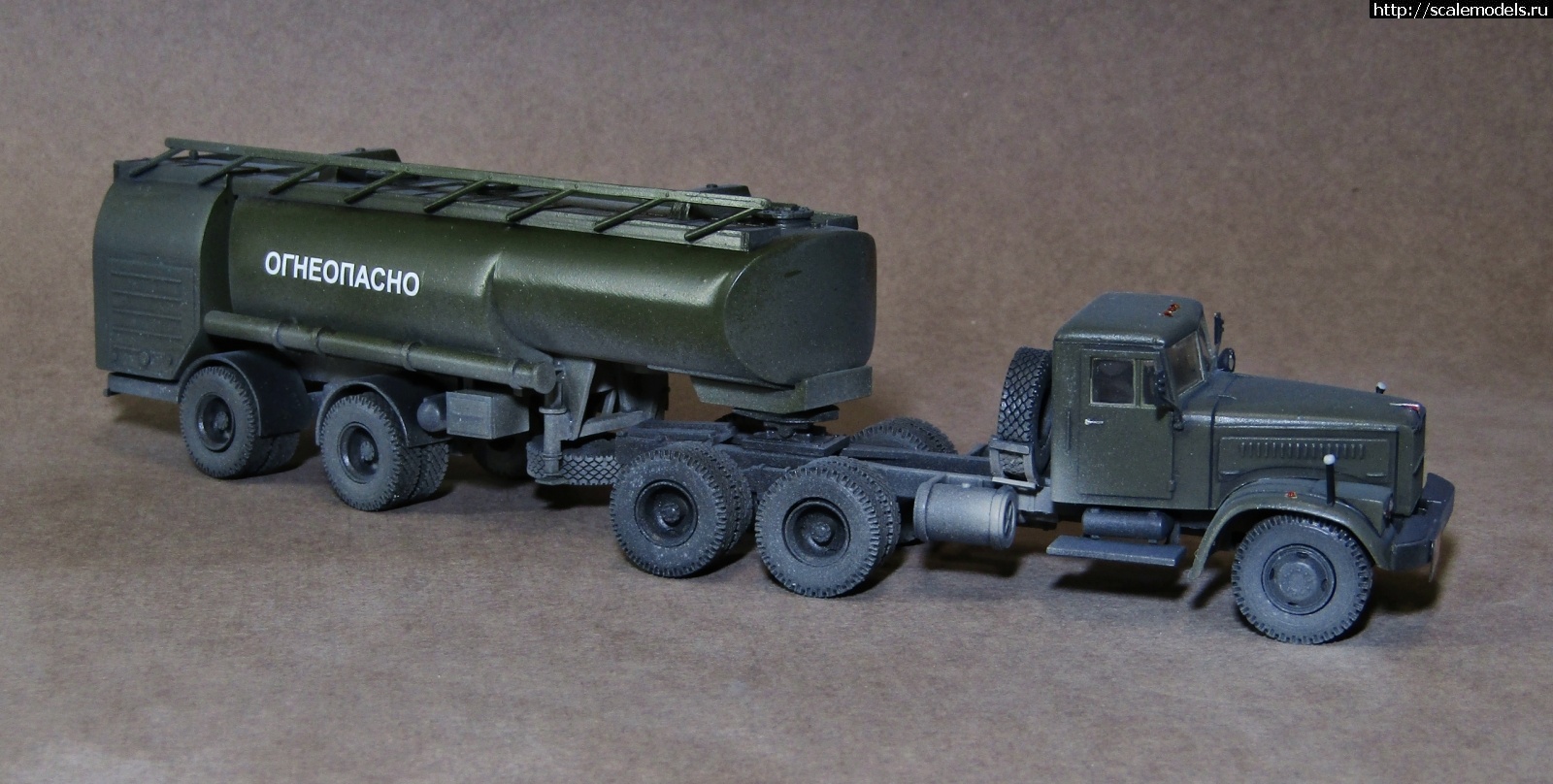 1608482967_1.JPG : E-Klass 1/72  258   