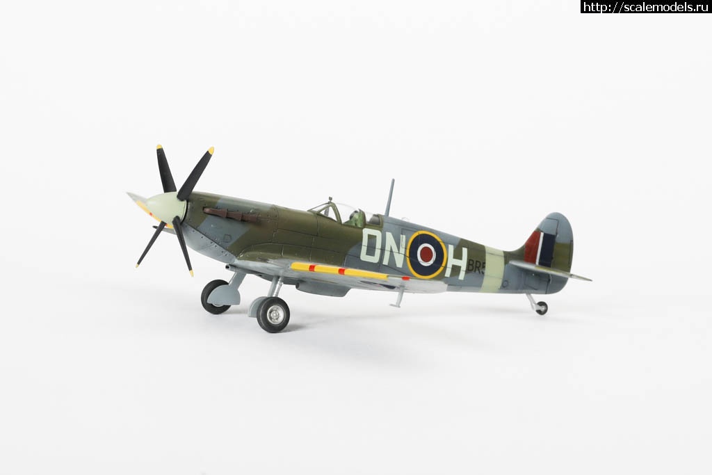 1613070748_235B6995.jpg : #1669507/ Spitfire Mk. VI Italeri  1/72   