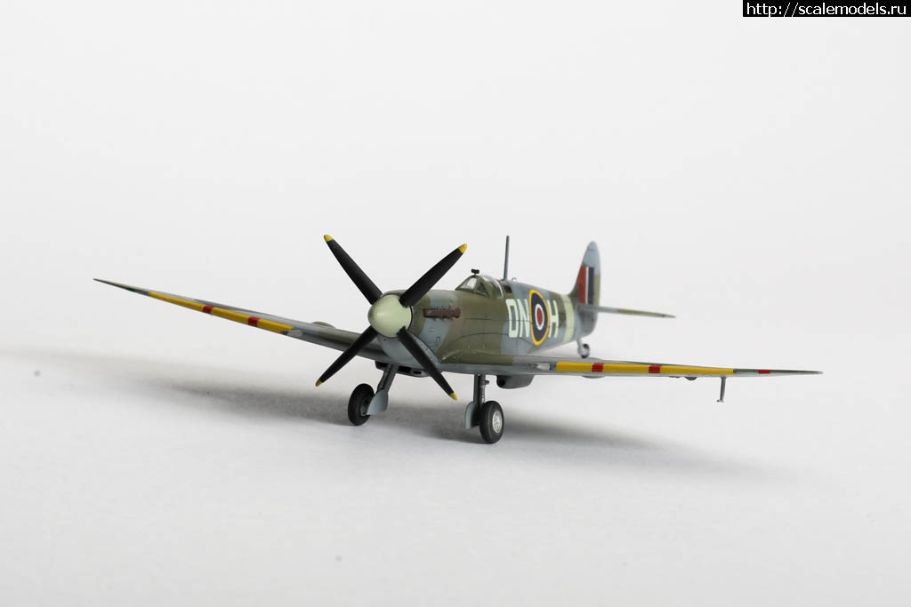 1613070750_235B7002.jpg : #1669507/ Spitfire Mk. VI Italeri  1/72   