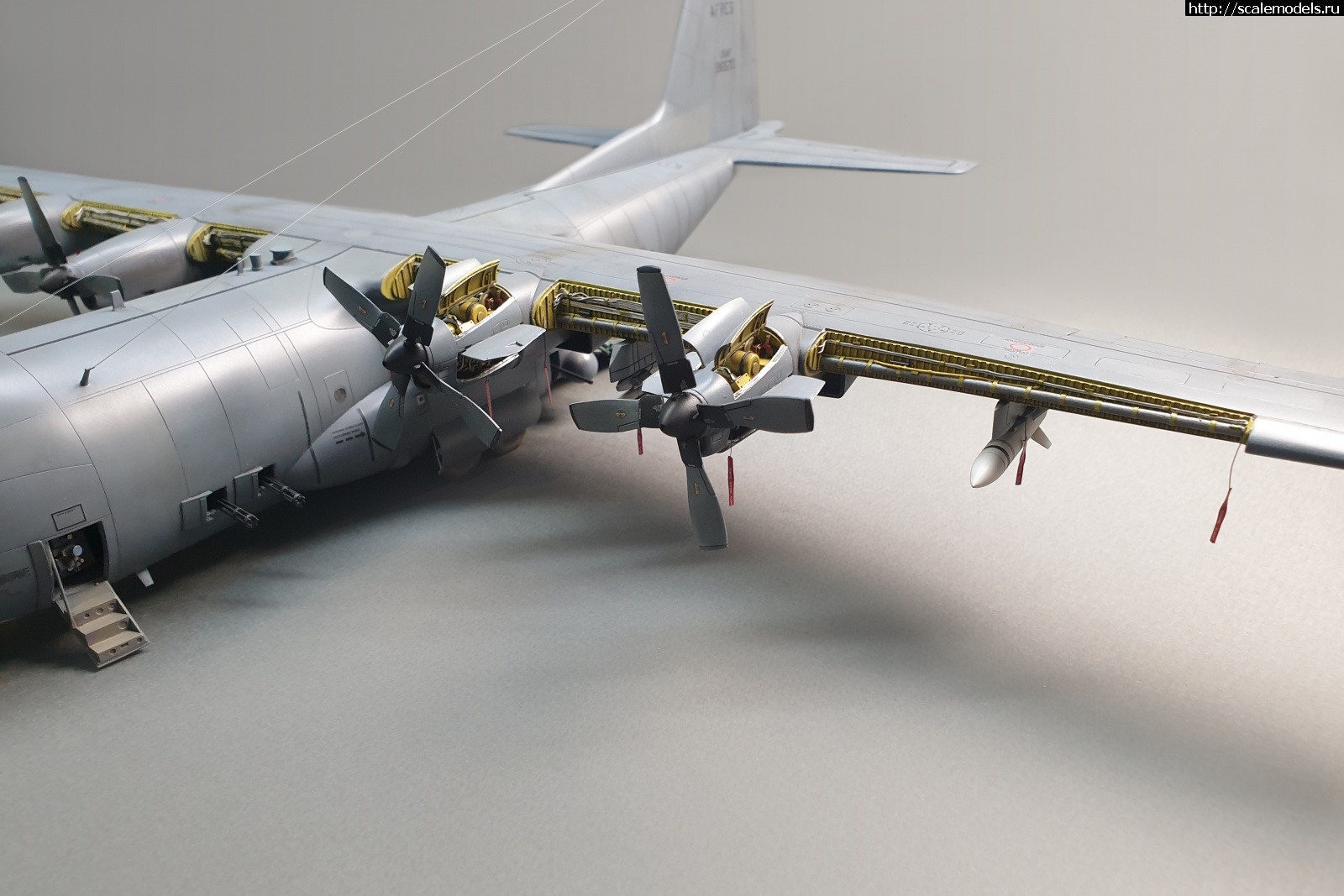 1615970649_20210301_153359-1.jpg : #1675900/ Italeri AC-130H Spectre 1/72 +  C-130H 1/72 !  