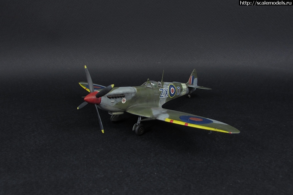 1623774834_01.JPG : #1690744/ Spitfire Mk. VIII 1/72 Eduard     
