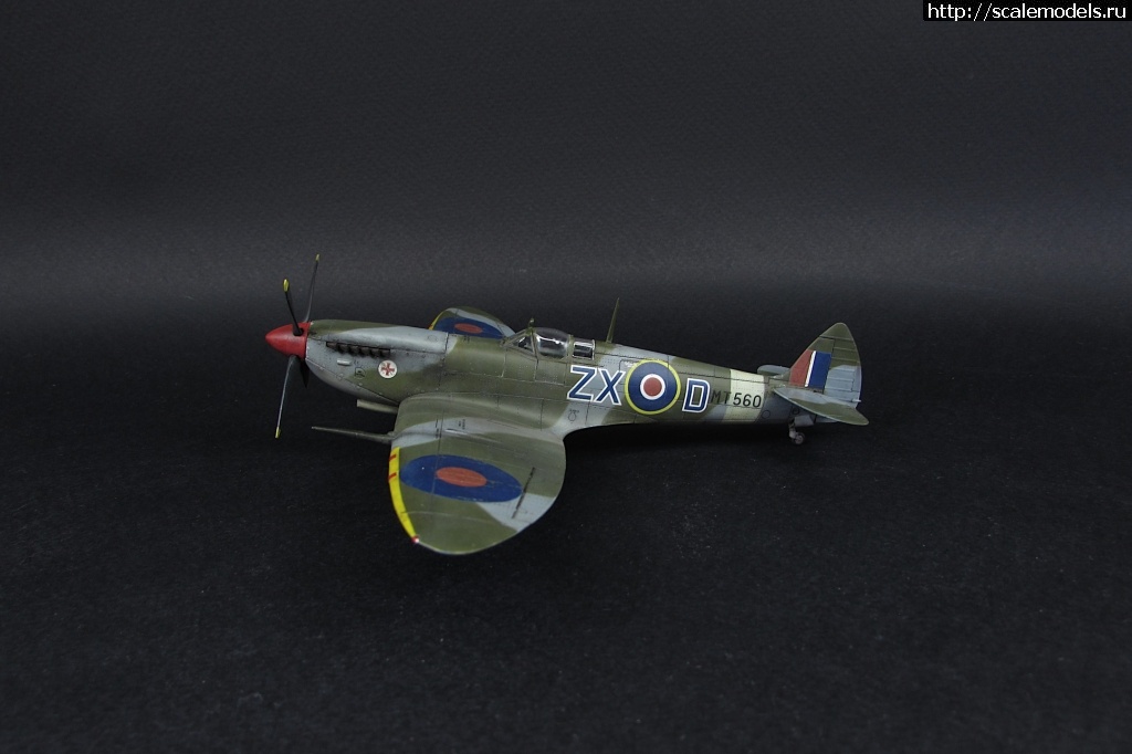 1623774835_02.JPG : #1690744/ Spitfire Mk. VIII 1/72 Eduard     