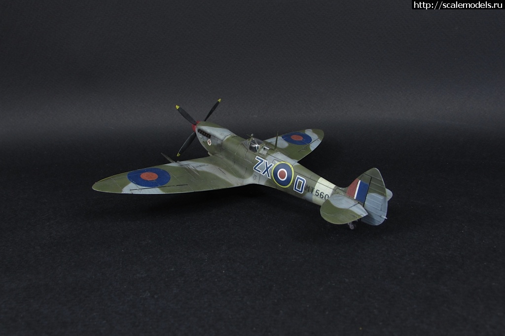 1623774836_03.JPG : #1690744/ Spitfire Mk. VIII 1/72 Eduard     