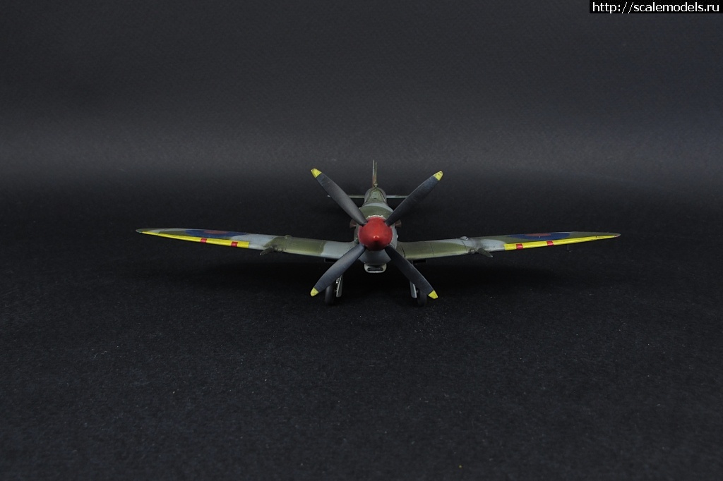 1623774841_06.JPG : #1690744/ Spitfire Mk. VIII 1/72 Eduard     