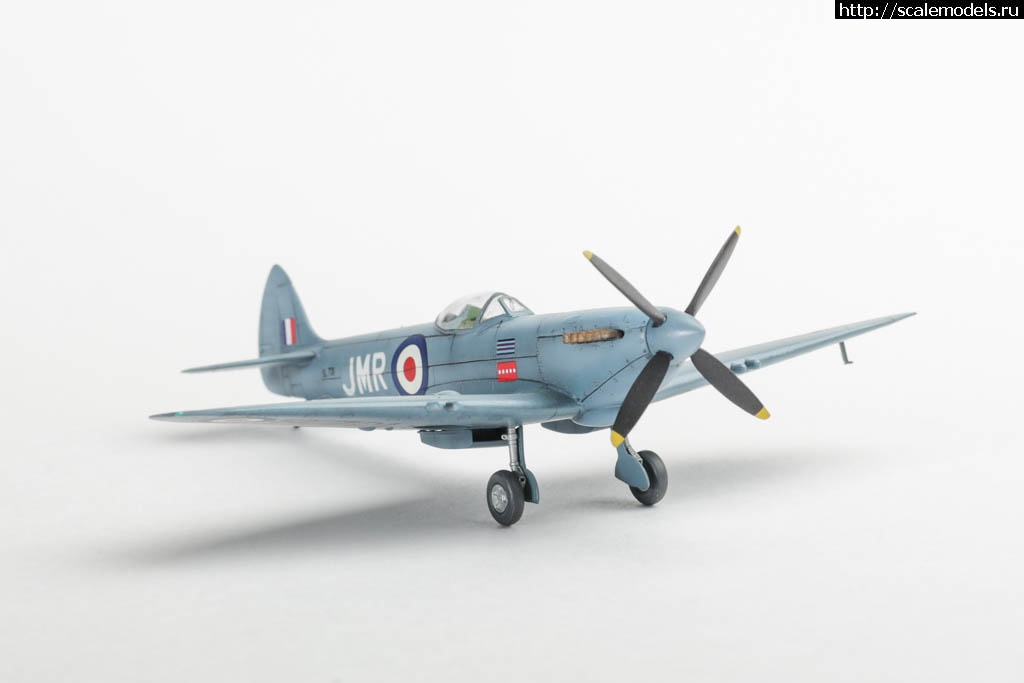 1623786739_235B9145.JPG : #1690781/ Spitfire Mk. XVI Bubbletop  1/72 AZ MODEL   