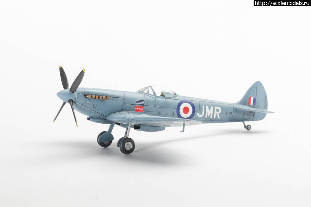 1623786740_235B9150.JPG : #1690781/ Spitfire Mk. XVI Bubbletop  1/72 AZ MODEL   