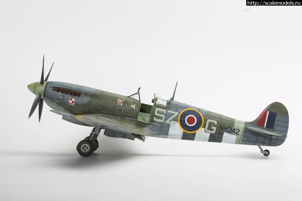 1630846985_235B8468.JPG : #1701713/ Spitfire Mk. IXc Revell 1/32   