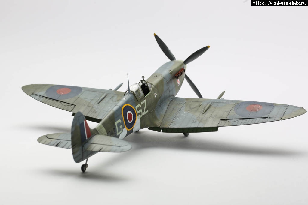 1630846989_235B8498.JPG : #1701713/ Spitfire Mk. IXc Revell 1/32   
