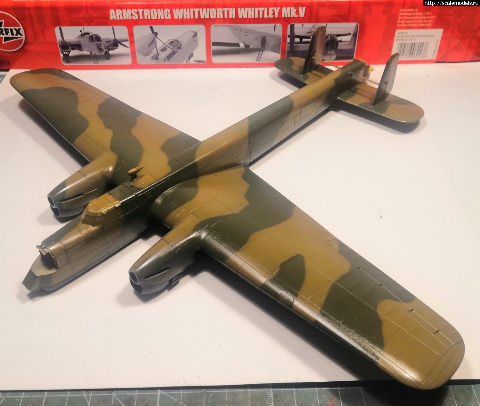 1631812083_IMG_20210916_220533.jpg : #1703218/ Armstrong Whitworth Whitley MkV Airfix 1/72 .  