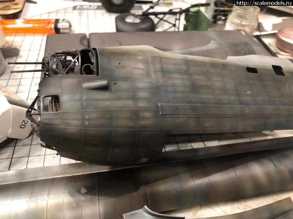 1632724854_243182367_872466183383038_8379399081665768708_n.jpg :  Border Model 1/32nd Avro Lancaster w/full Interior  