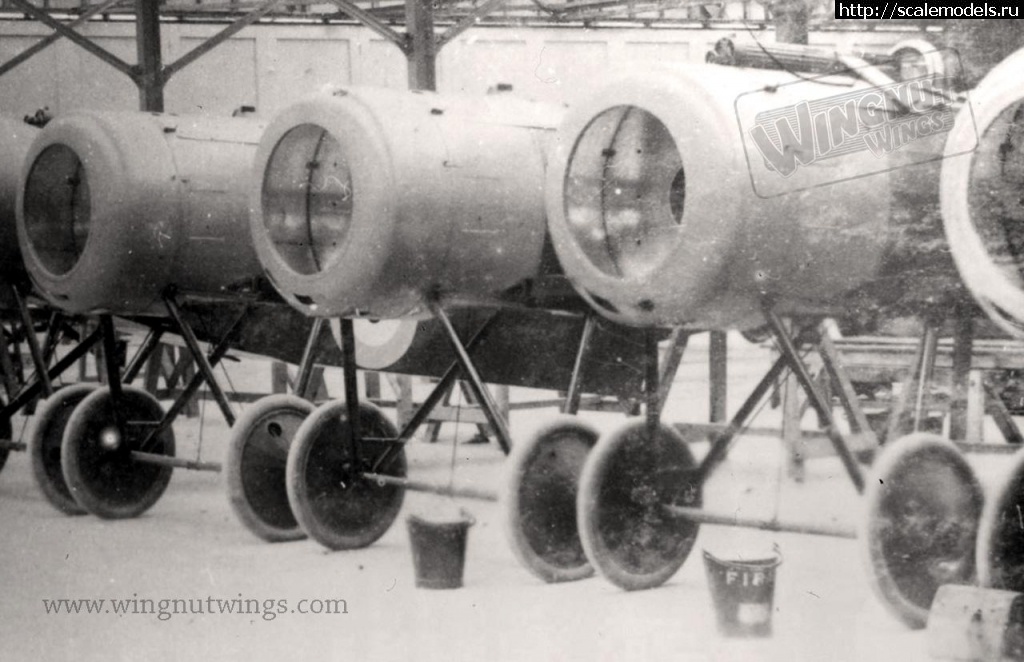 1633023808_Cowl-details-visible-in-the-factory-photo-of-Sopwith-Pups-being-assembled.jpg : #1705209/ Wingnut Wings 1/32 Sopwith Pup RNAS  