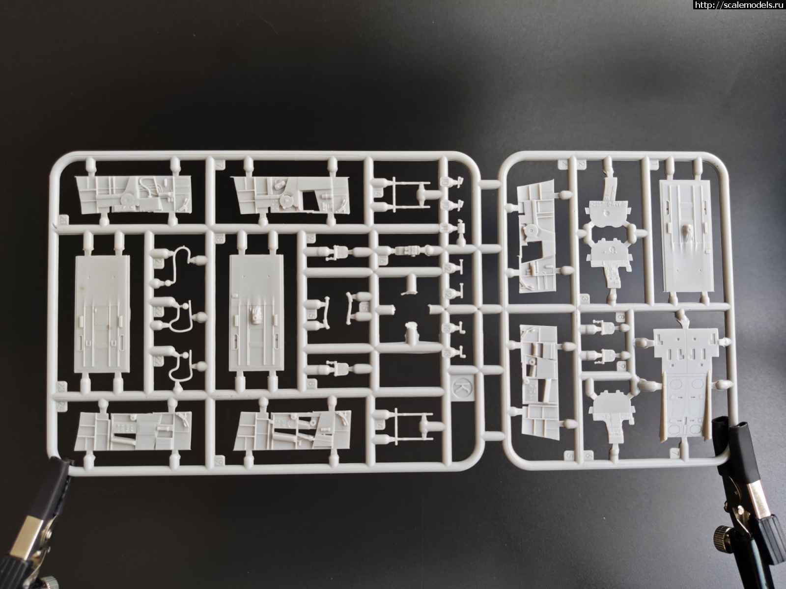 1634149640_245039196_3077497829185914_3244552065131978175_n.jpg :   Modelswit 1/48 F-82F/G Twin Mustang  