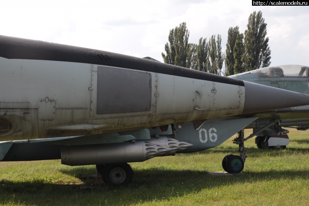 1637171316_Mig-25RB_Zhuliany_016.JPG : Walkaround -25      ..  (. , ).  