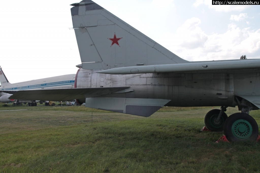 1637171388_Mig-25RB_Zhuliany_026.JPG : Walkaround -25      ..  (. , ).  