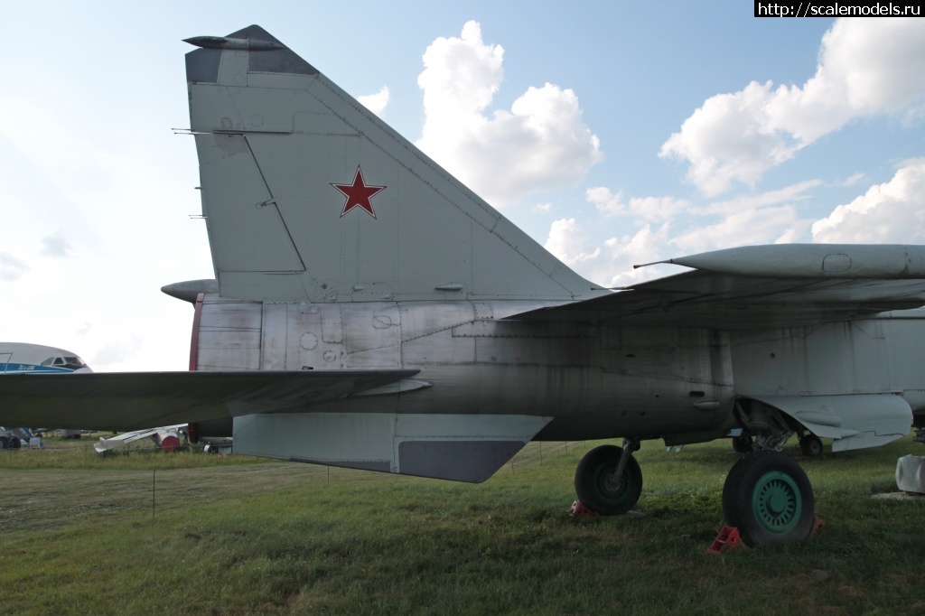 1637171437_Mig-25RB_Zhuliany_034.JPG : Walkaround -25      ..  (. , ).  