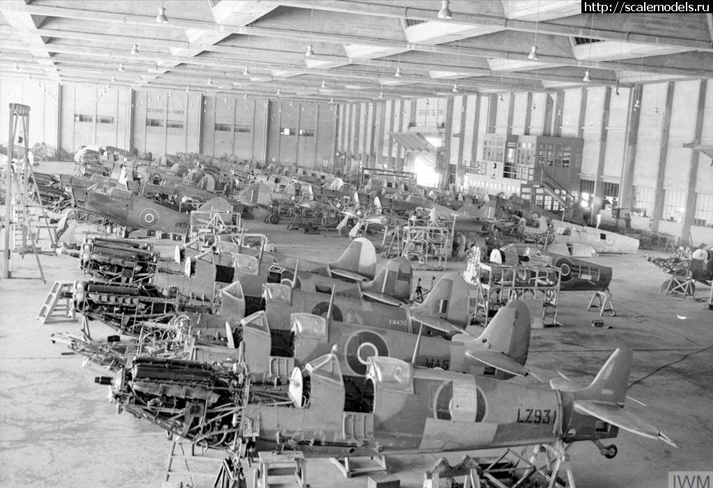 1638173861_MU-Spitfires-RAF-144-Maintenance-Unit-at-Maison-Blanche-Algeria-IWM-CNA2243.jpg : #1713786/ Spitfire Mk.IXc 1/48 Eduard - !  