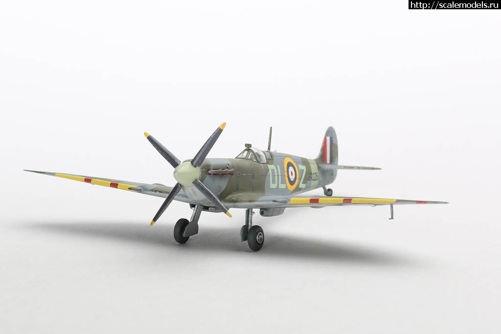 1638289769_235B5757.JPG : #1714050/ Spitfire Mk. VI Italeri  1/72    