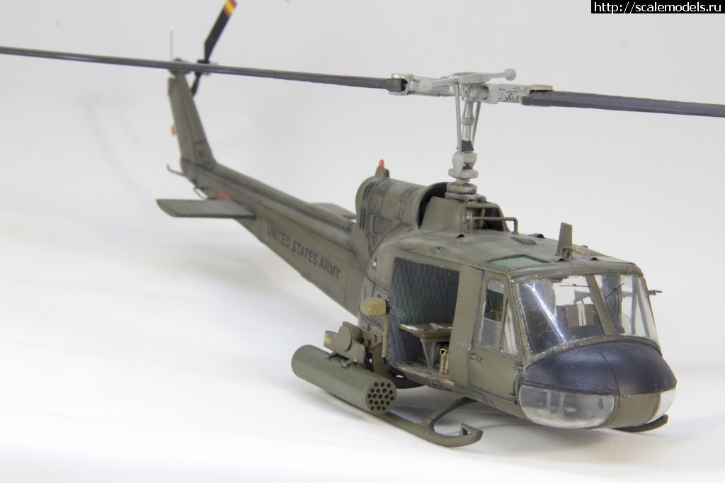 1640714602_IMG_3917.jpg : #1719028/ Revell Bell UH-1 "Huey Hog" 1/48 !  