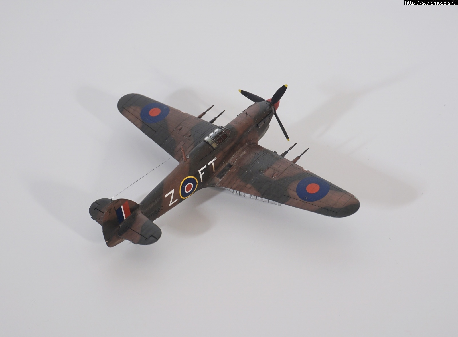 1640891817_8.JPG : #1719398/ 1/72 Hurricane Mk.IIc trop, Arma hobby. .  