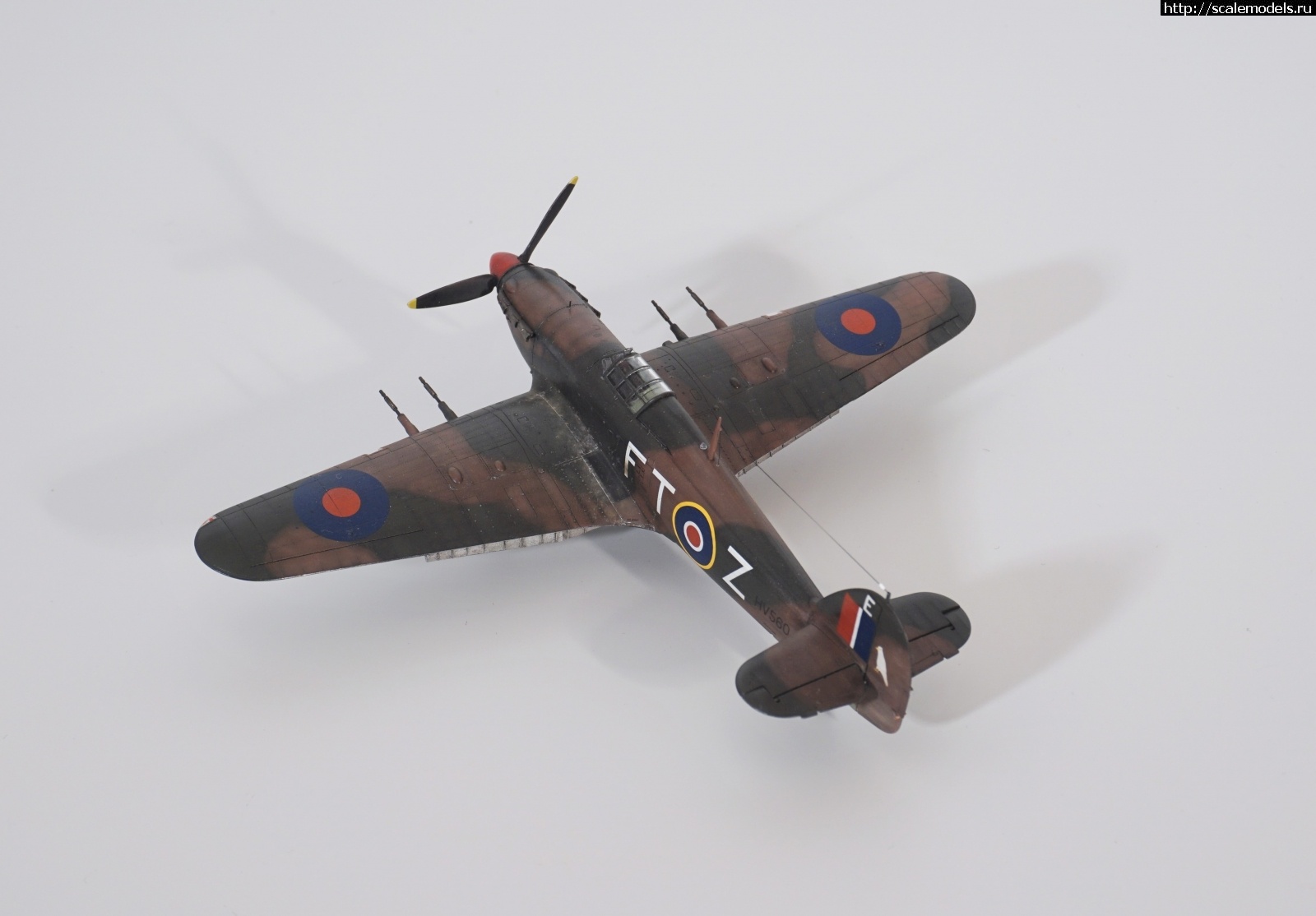 1640891826_9.JPG : #1719398/ 1/72 Hurricane Mk.IIc trop, Arma hobby. .  