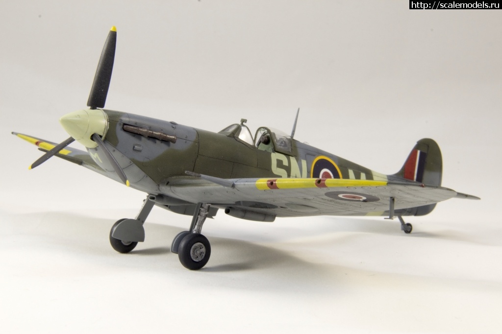 1641745538_IMG_3924.jpg : #1721106/ Supermarine Spitfire MkVb 1/48 Tamiya !  