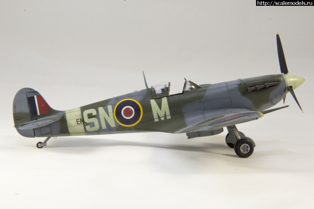 1641745572_IMG_3927_1.jpg : #1721106/ Supermarine Spitfire MkVb 1/48 Tamiya !  