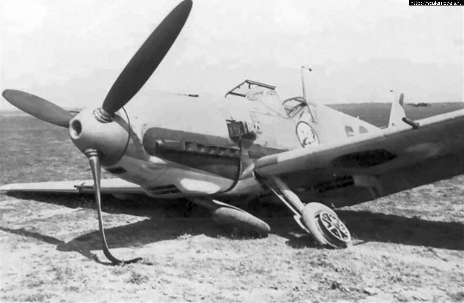 1643313631_Messerschmitt-Bf-109E3-1-J88-Condor-Legion-landing-mishap-Spain-1938-01.jpg : #1724395/ Bf109  Legion Condor 1936-1939.   .  