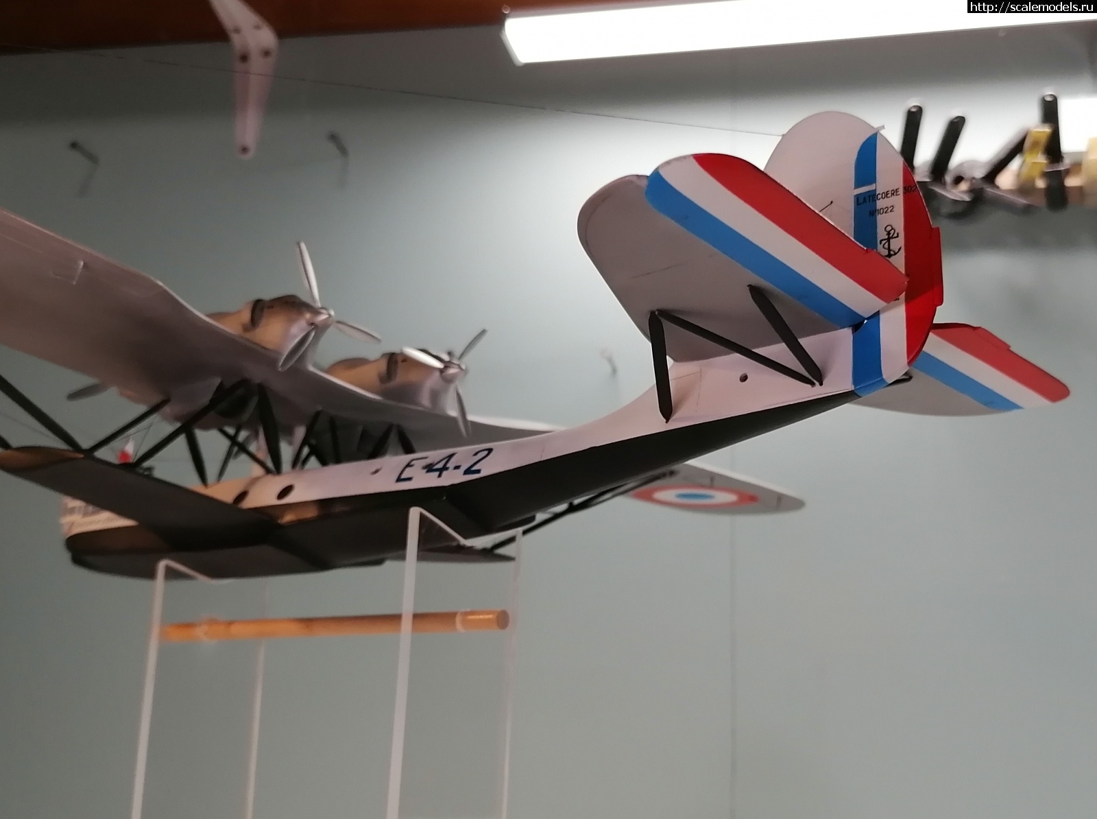 1644005733_IMG_20220204_193353.jpg : #1725715/ . 1/72 Aerovac Latecoere 302 ()  