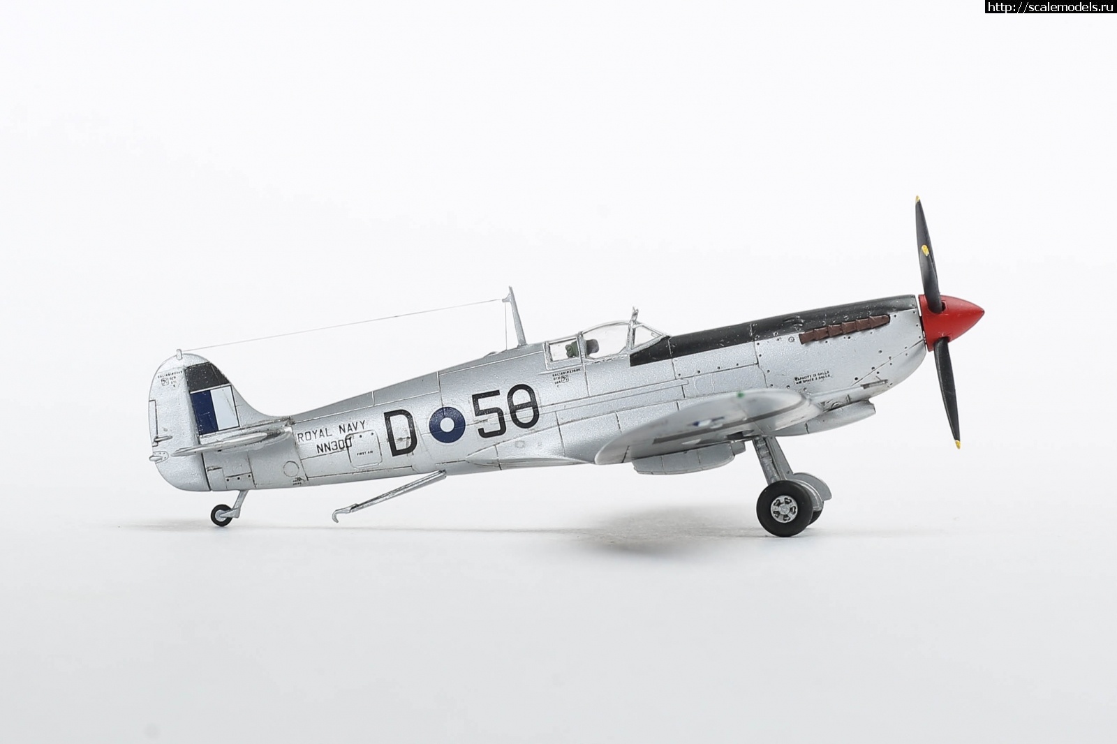 1651179298_235B5176.JPG : #1737055/ Seafire Mk.III Sword 1/72   