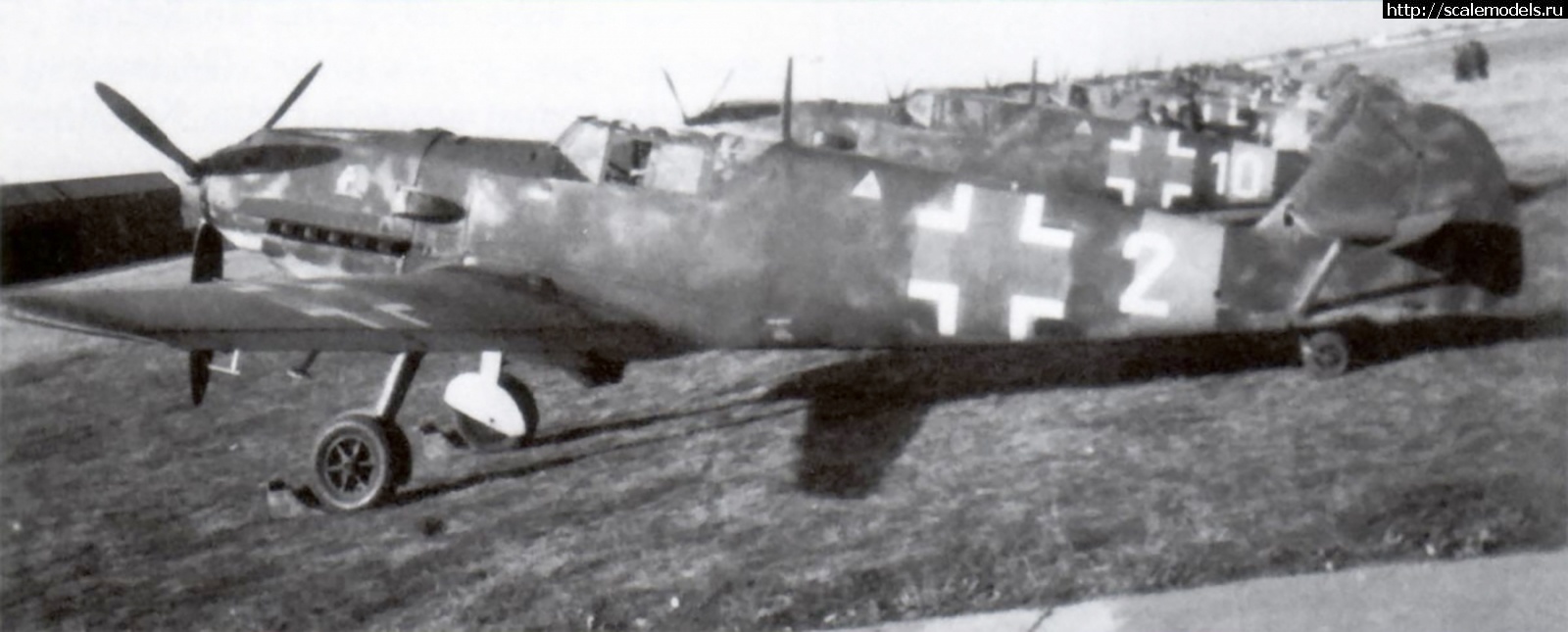 1654881528_Messerschmitt-Bf-109E3B-13-JG52Slovak-White-2-WNr-2945-Piestany-Slovakia-1942-01.jpg : Bf 109 E-4   1/72, A-Z Models.   