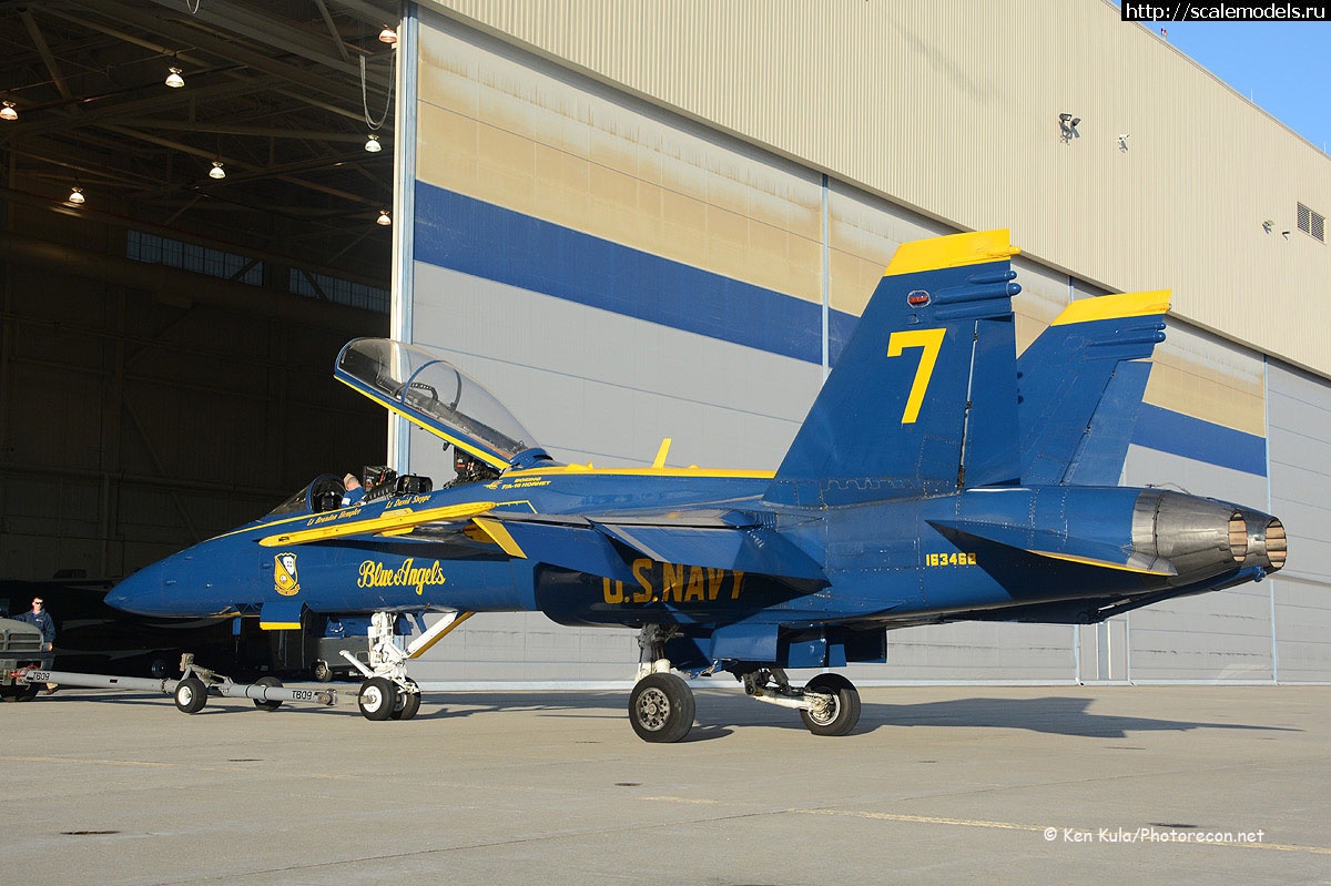 1655403519_ba-bxm-12-1-16-2.jpg : Kinetic 1/48 F-18 Blue Angels/ Kinetic 1/48 F-18 Blue Angels(#15725) -   