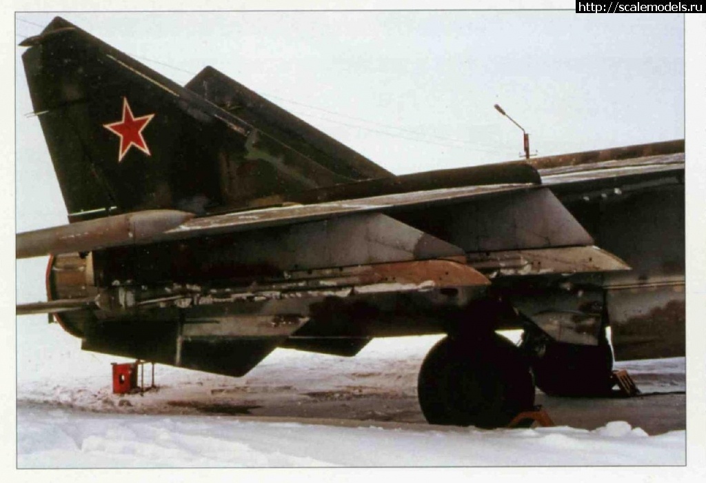 1658505409_7-Mikoyan-MiG-25-Foxbad-page0751.jpg :   -25 ?  