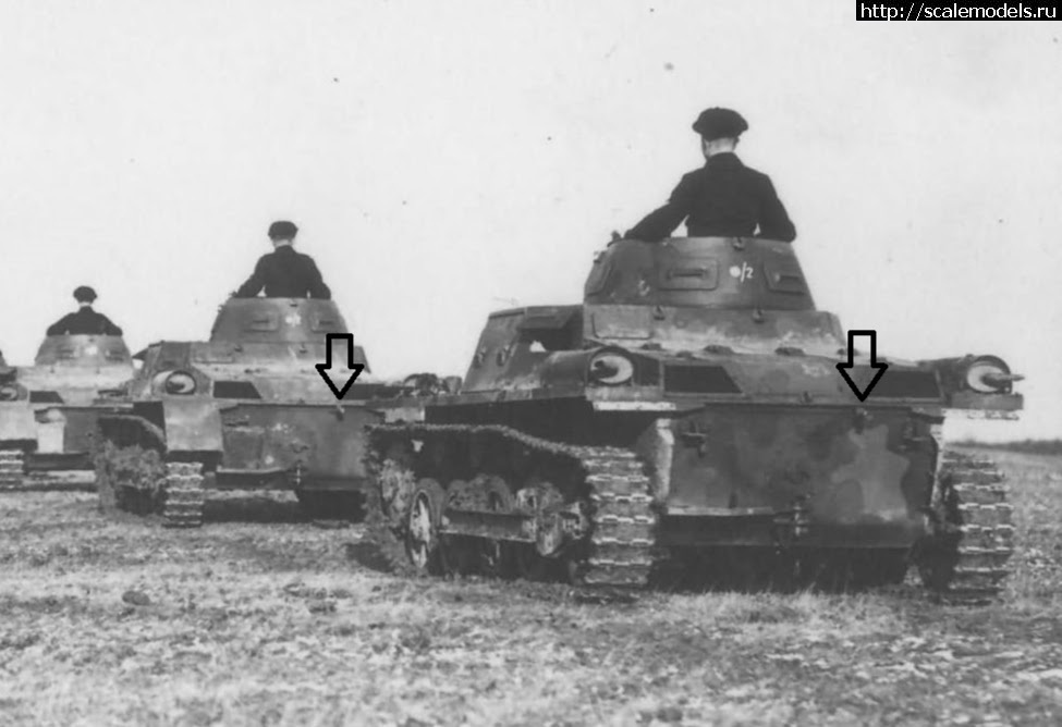 1661249256_Panzer_I_tanksSerie2TaillightBuntfarb_column.jpg : PZ1 2  -      