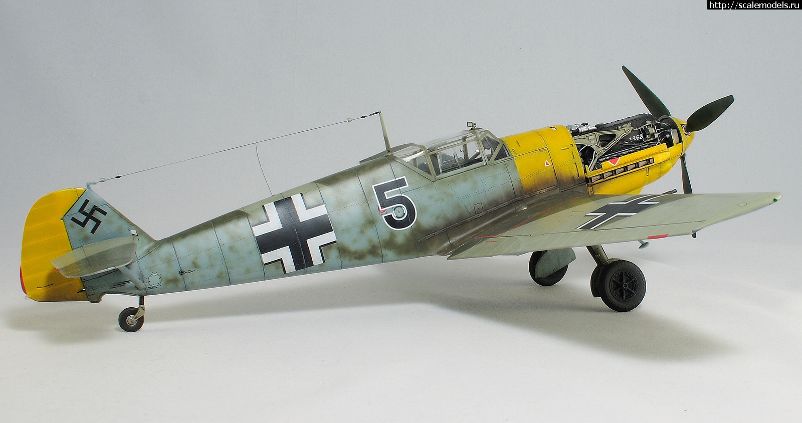 1668531953_IMG_0821.JPG : #1760904/ Cyber hobby 1/32 messerschmitt Bf-109E-3 .  