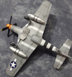 1/72 -51 Mustang -  HELLER,   