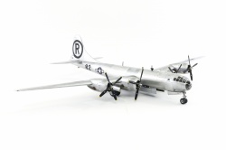 Academy 1/72 B-29 Enola Gay