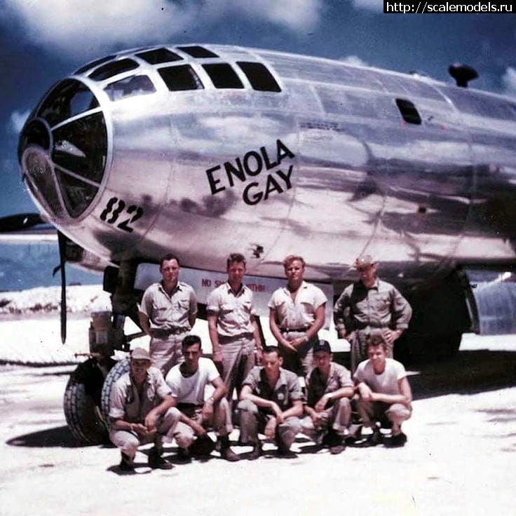 1670428697_6-Agosto-1945_.jpg : #1764137/ Academy 1/72 B-29 Enola Gay(#15978) -   