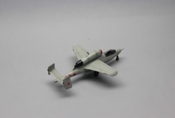 HobbyBoss 1/72 He-162A -    .