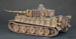 Tamiya 1/35 Pz. Kpfw.VI Ausf H Тигр