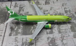  1/144 Boeing 737 MAX8 S7 Airlines