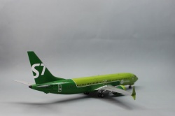  1/144 Boeing 737 MAX8 S7 Airlines