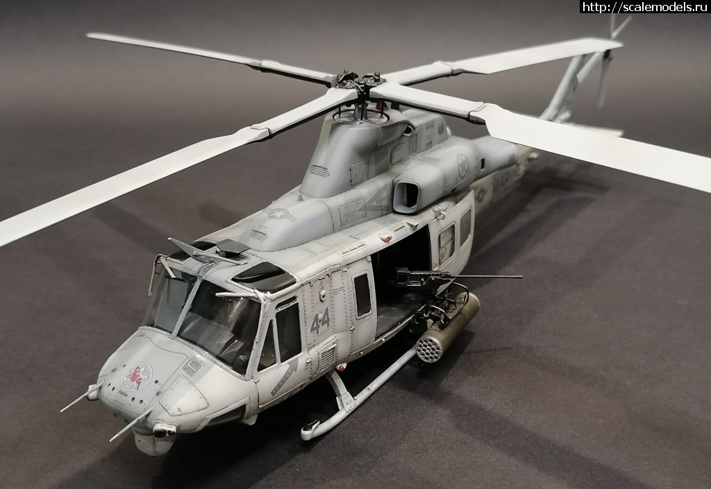 1673205356_IMG_20230109_000425.jpg : !!!/ UH-1Y Venom 1/48 Kitty Hawk   