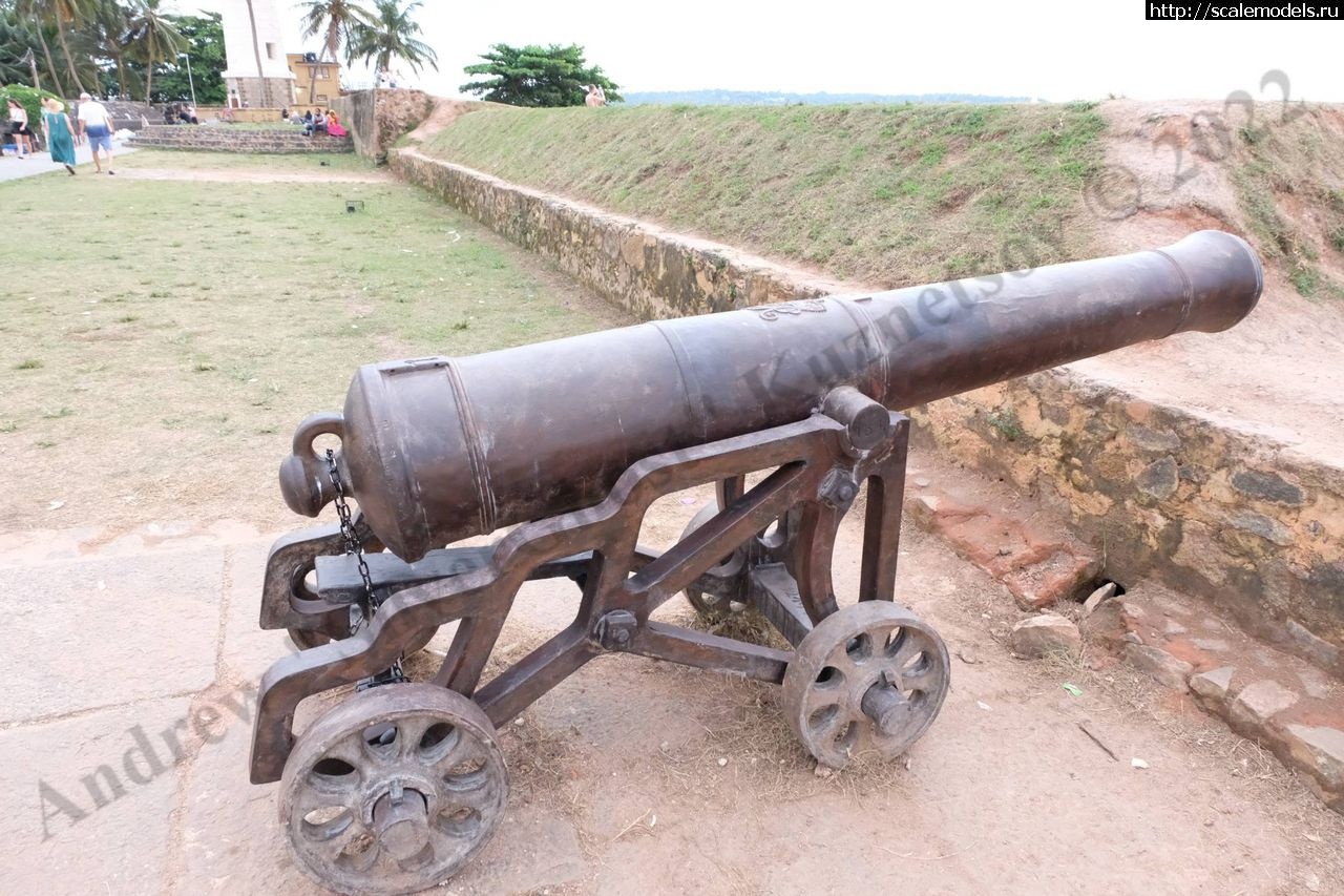 1674160742_british_gun_0.jpg : Walkaround британское орудие начала XIX века, форт Galle, Sri Lanka Закрыть окно
