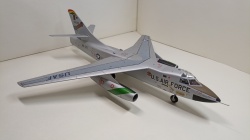 Italeri 1/72 Douglas B-66B Destroyer -  