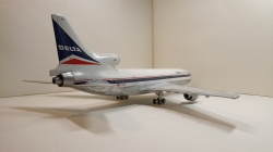   1/144 Lockheed 1011 -  